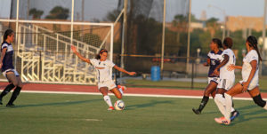 WSoccer0828_OL