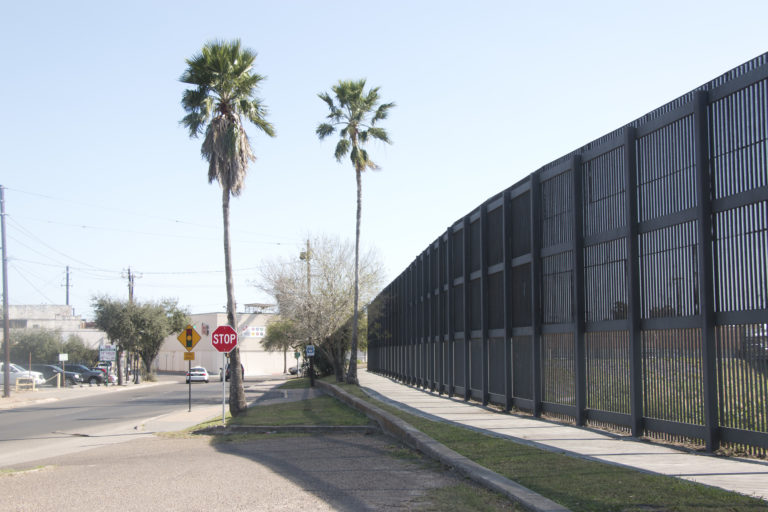 Fence0130_1