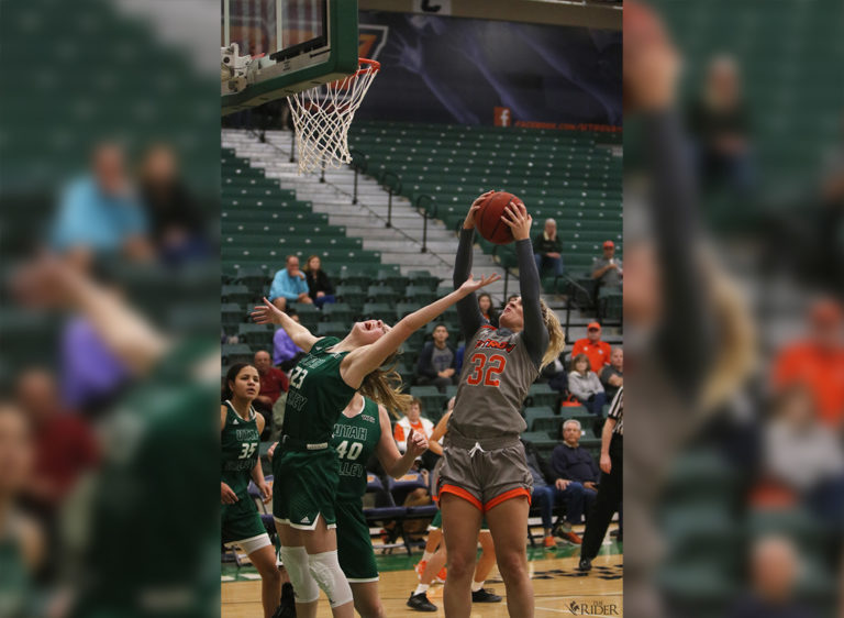 WBBall01174