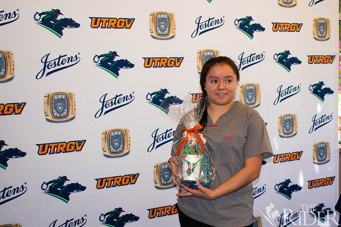 BGradBash0401_WEB_02