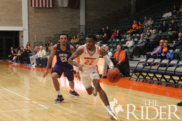 MBasketball0130_WEB4