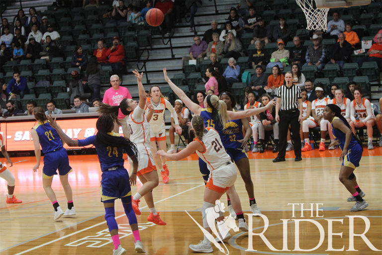 WBasketball0206_WEB1
