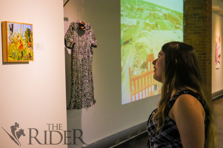 ExhibitionCut1017-OL-1