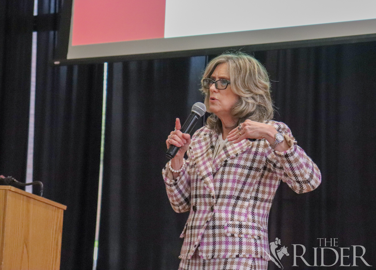 EForumcut0220_OL4