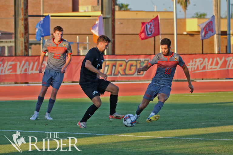 Men'sSoccerGame0928 1