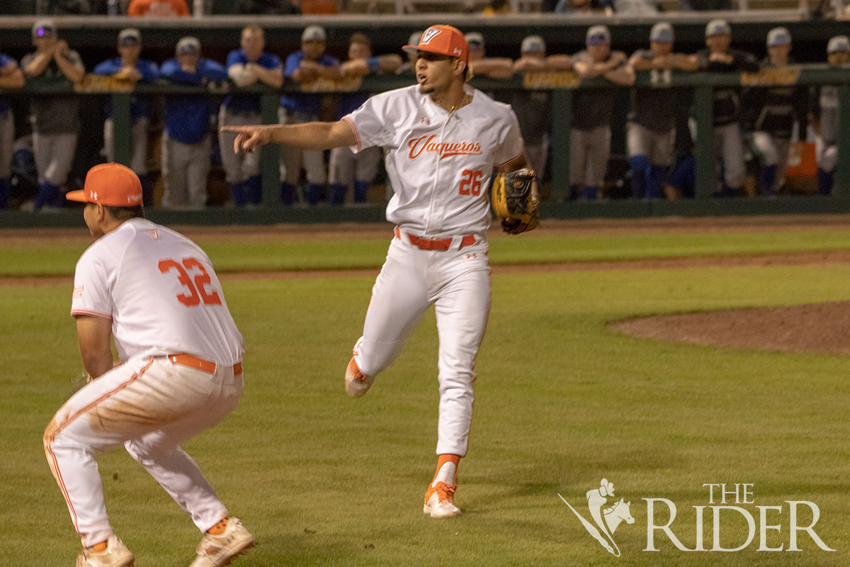 Wedbaseballcut0304_OL_2