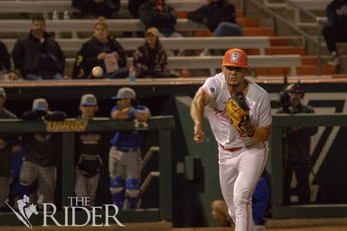 Wedbaseballcut0304_OL_3