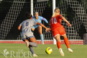 WSoccut0829-OL-LEFT-07