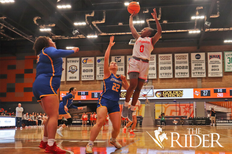 WBasketballcut1125 1