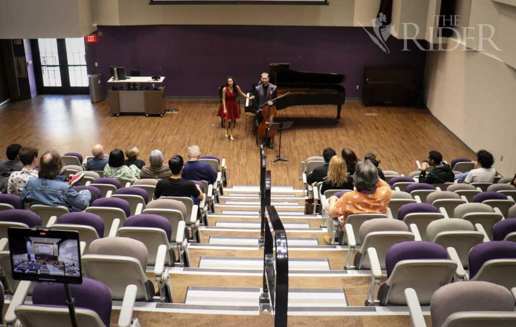 Momentos musicalesMykel Del Angel/THE RIDER